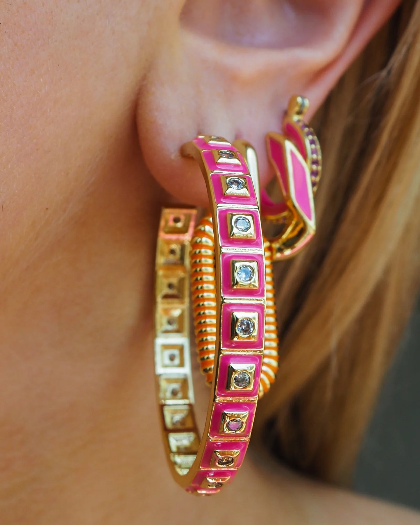 XL Pyramid Stud Hoops - Hot Pink - Gold