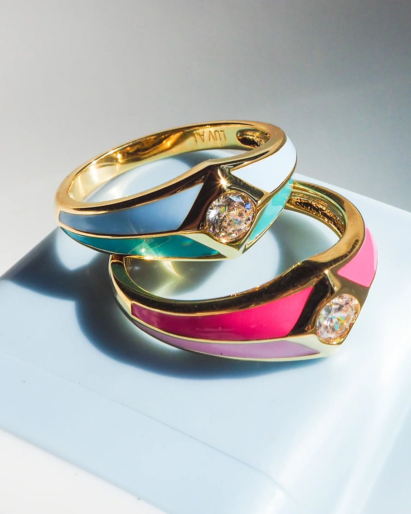 Pyramid Stud Signet Ring - Blue - Gold
