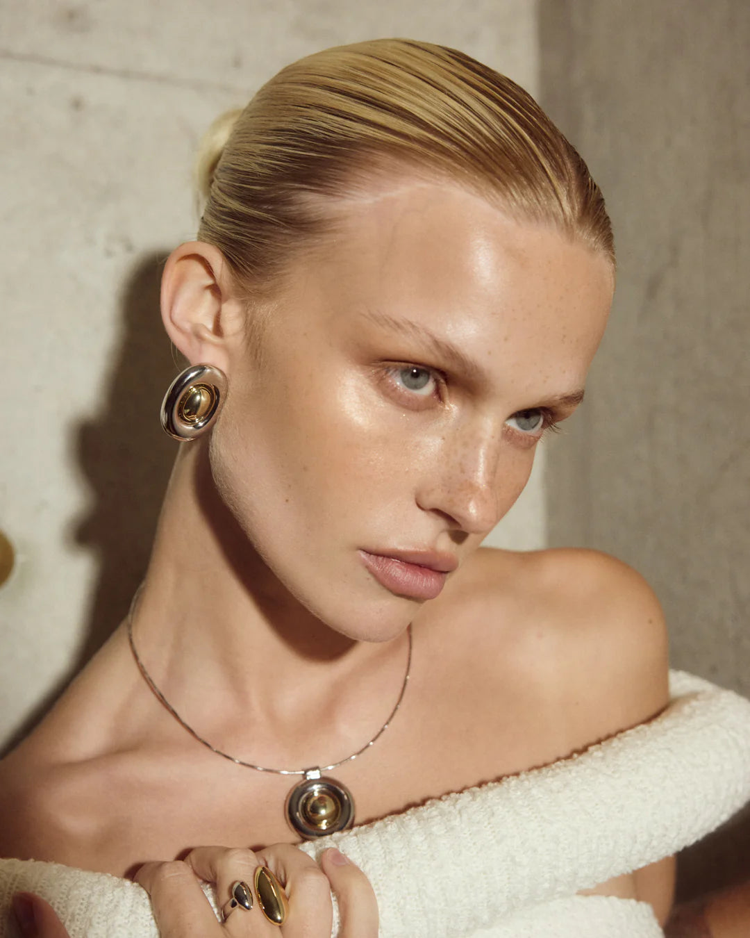 CHROME ORB PENDANT NECKLACE - SILVER